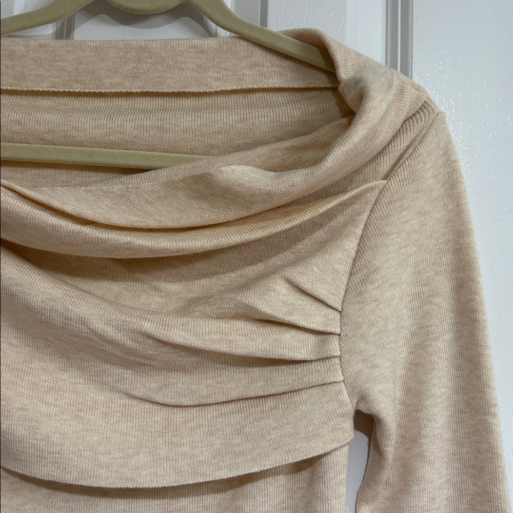 Commense Elegant Soft Apricot Off-Shoulder Wrap Long-sleeve Sweater - Picture 5 of 8